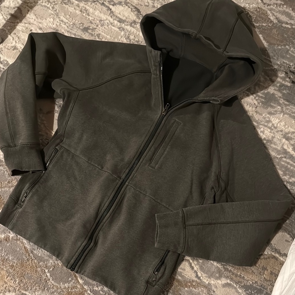 Men’s Lululemon lg full zip hooded jacket